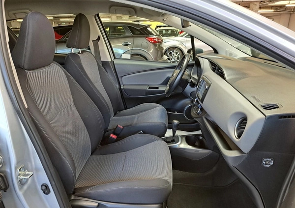 Toyota Yaris cena 55900 przebieg: 130485, rok produkcji 2016 z Kraków małe 529